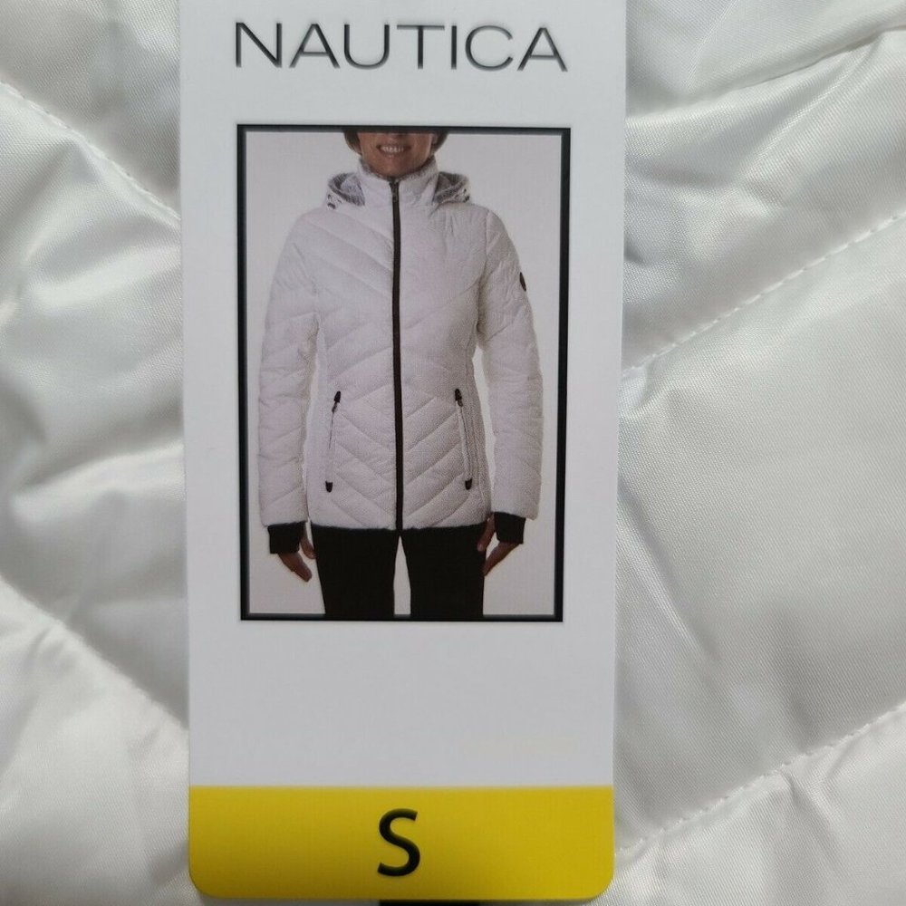 Nautica Women's Puffer Jacket - White - Picture 8 of 8